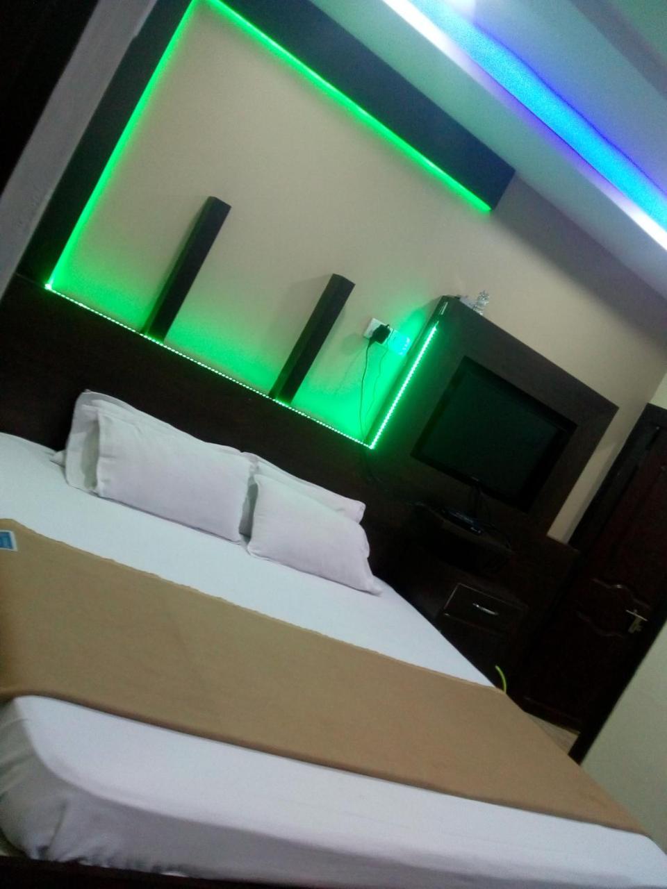 Divya Lodge Hyderabad Exterior photo